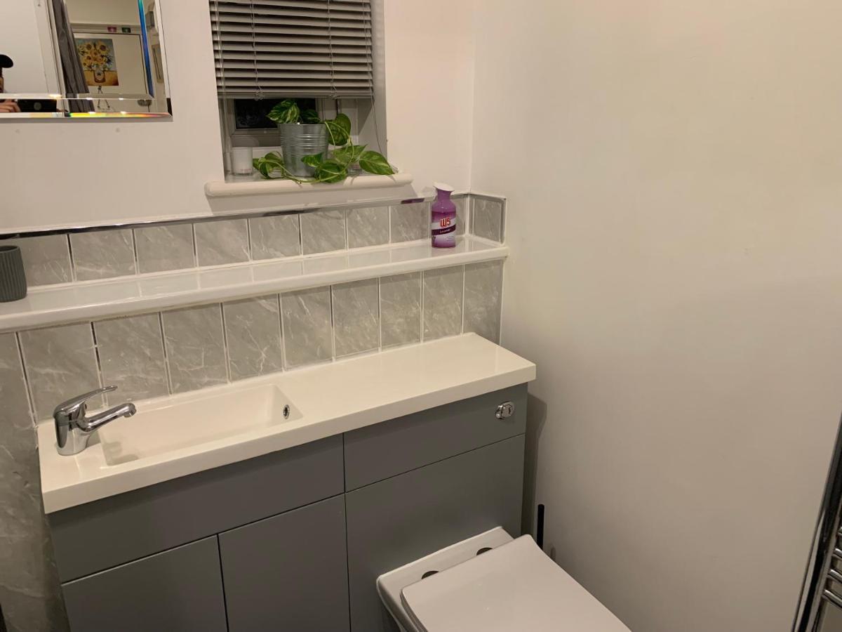 Проживание в семье Modern 2 Bed Уолласи